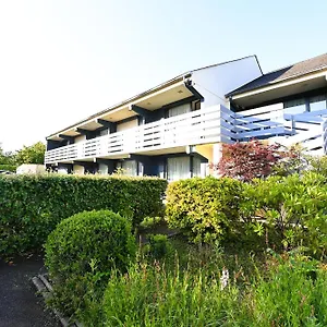 ** Hotel Kyriad Tarbes France